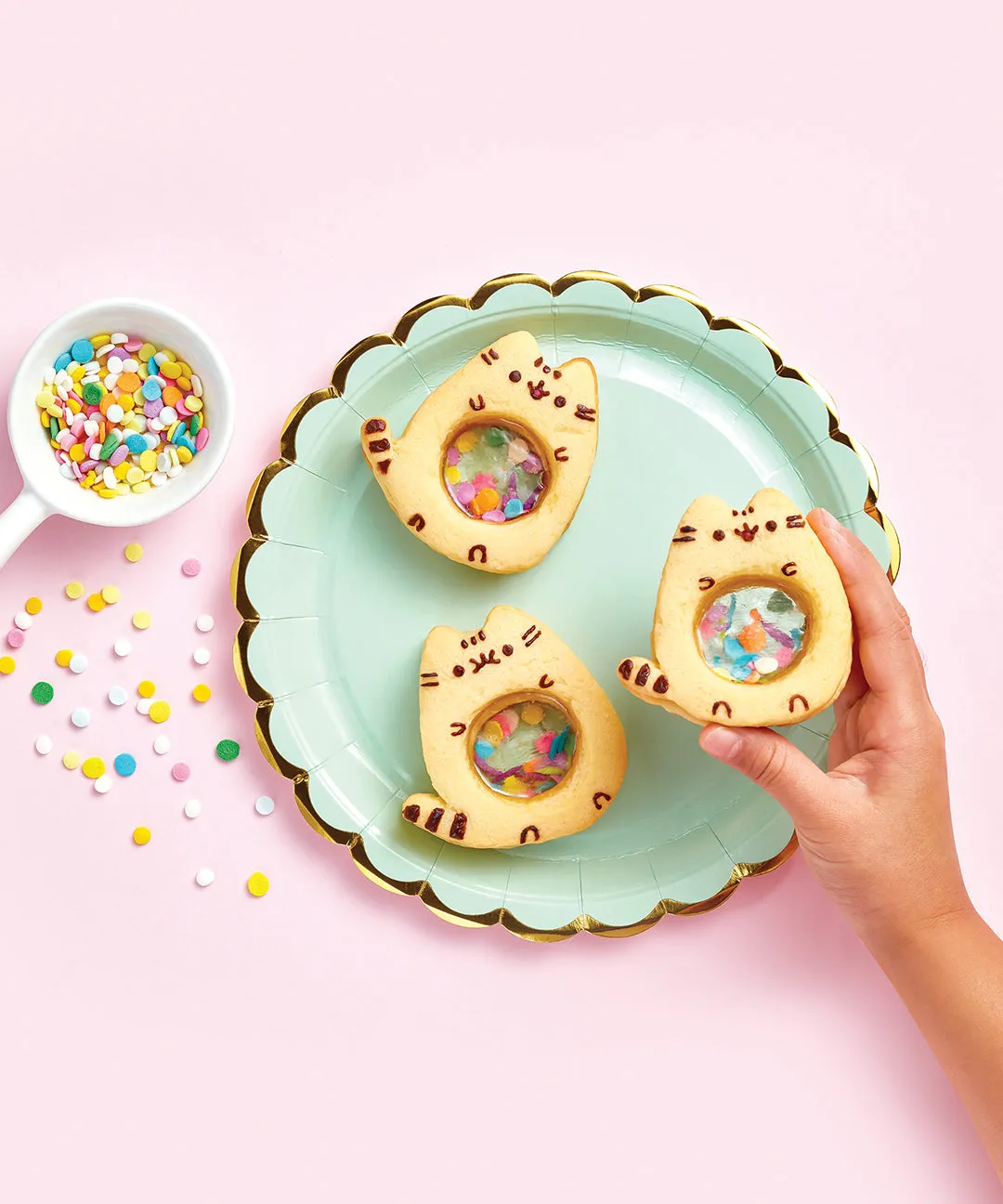 Let's Bake! A Pusheen Cookbook