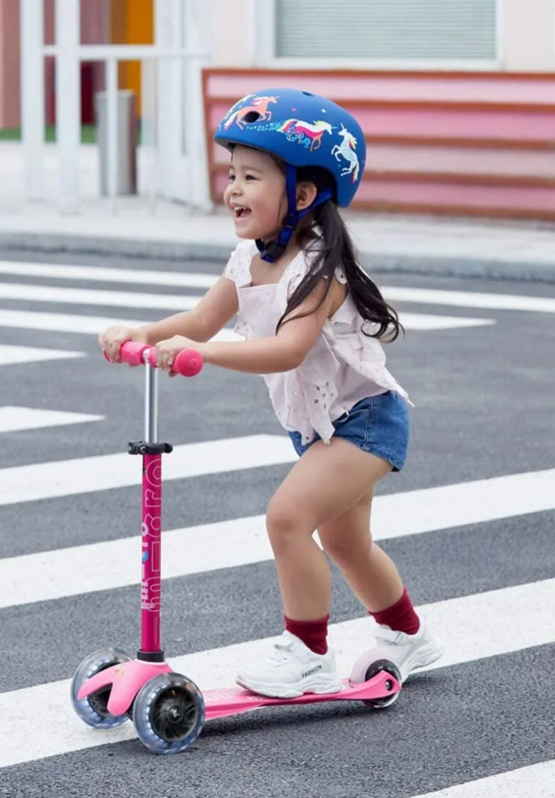 Mini Deluxe LED Scooter - Pink by Micro Kickboard